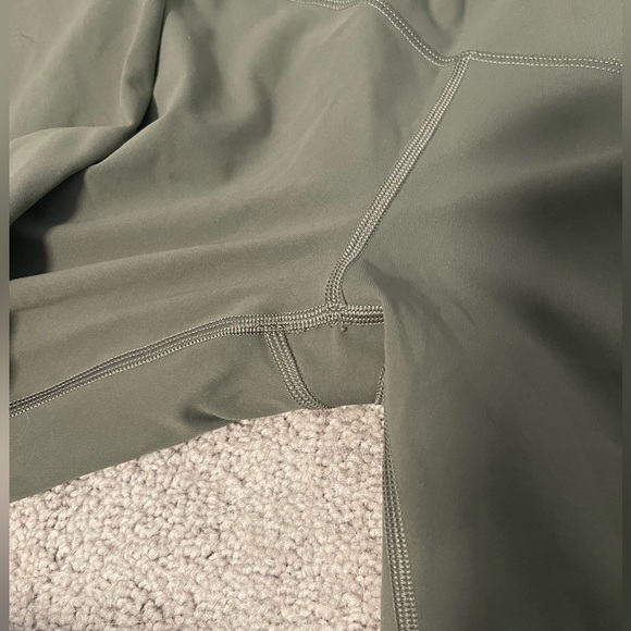 LULULEMON Wunder Under Tight 25” Luxtreme - Picture 3 of 4